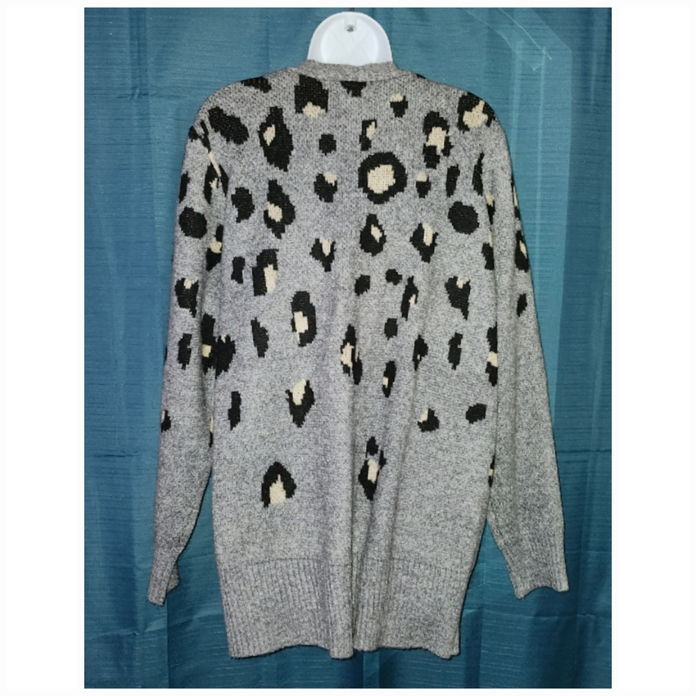 Maurices | Gray Leopard Sweater - Picture 3 of 5